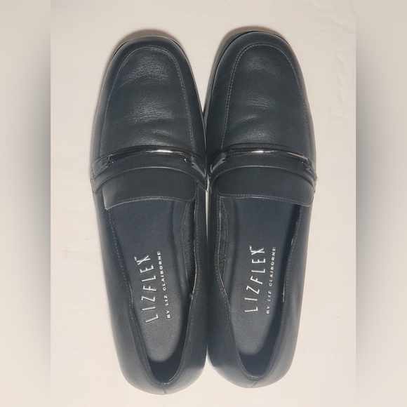 Liz Claiborne Navy Women's Loafers - Picture 13 of 15